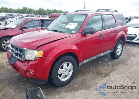 2011 Ford Escape Xlt из США, поврежденный, VIN 1FMCU9D75BKA36900